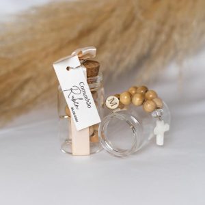 dezena em frasco com inicial para lembrança de batizado, comunhao ou crisma