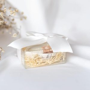Vela coração com rosa estabilizada e base em gesso perfumado para lembrança de casamento, batizado ou comunhão