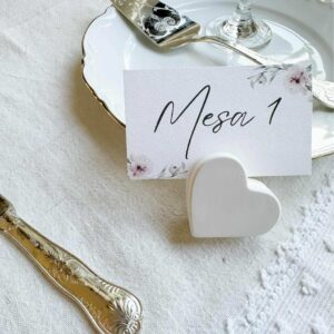 Marcador de mesa com base coração em gesso perfumado para casamento, batizado ou comunhao