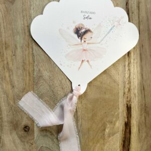 leque para o calor para aniversario, batizado ou comunhão com o design de uma bailarina rosa e fitinha de cetim